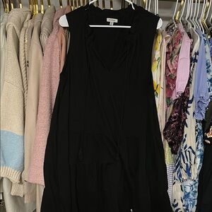 Black Sleeveless Dress